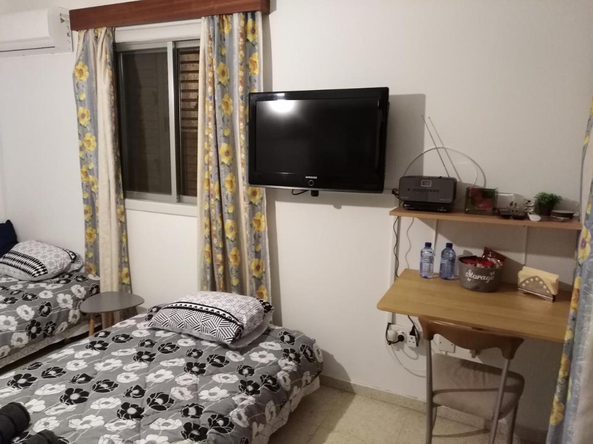 Larnaca, Pervolia 1 Bedroom Seaside Apartment Dış mekan fotoğraf