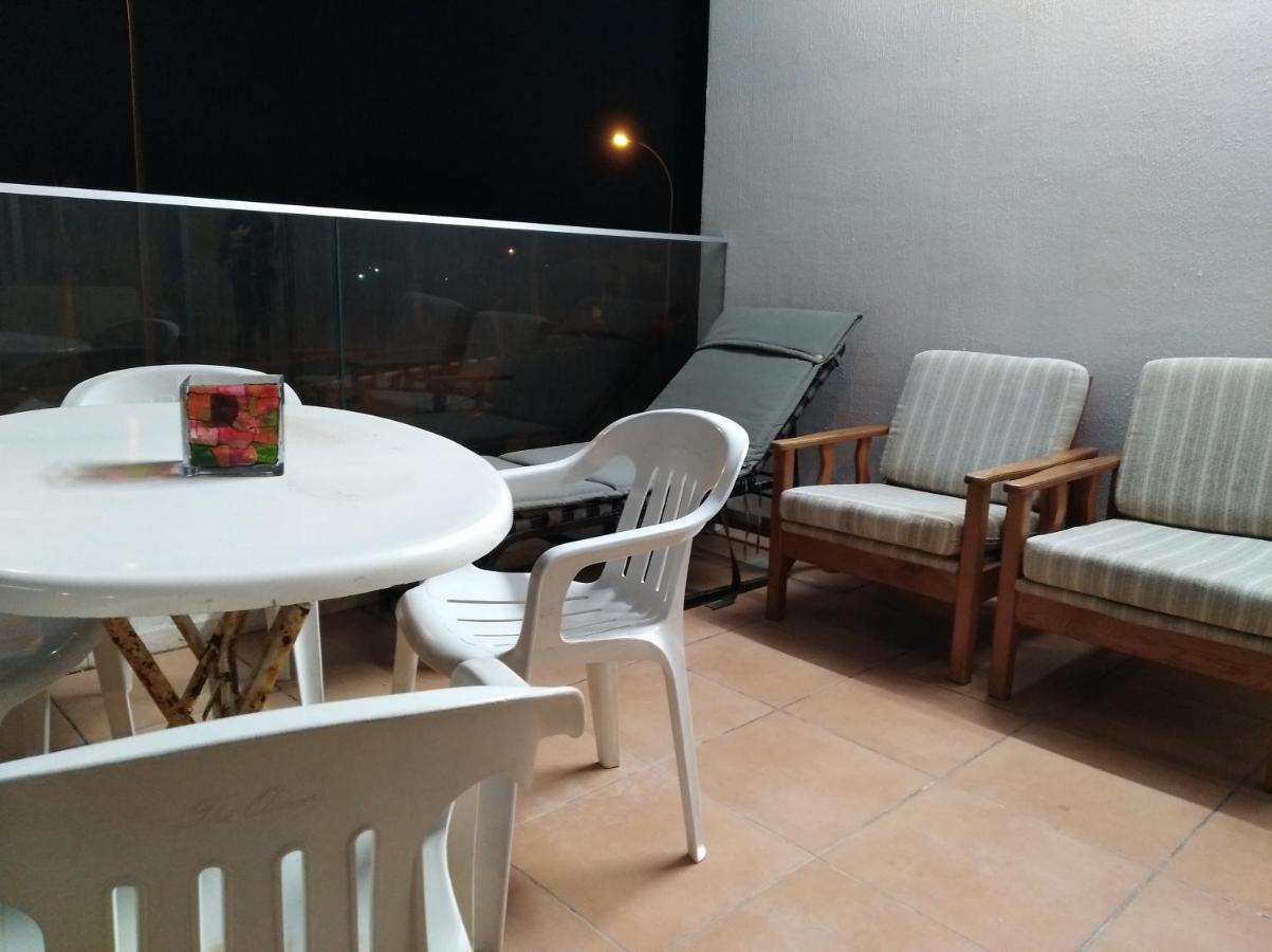 Larnaca, Pervolia 1 Bedroom Seaside Apartment Dış mekan fotoğraf