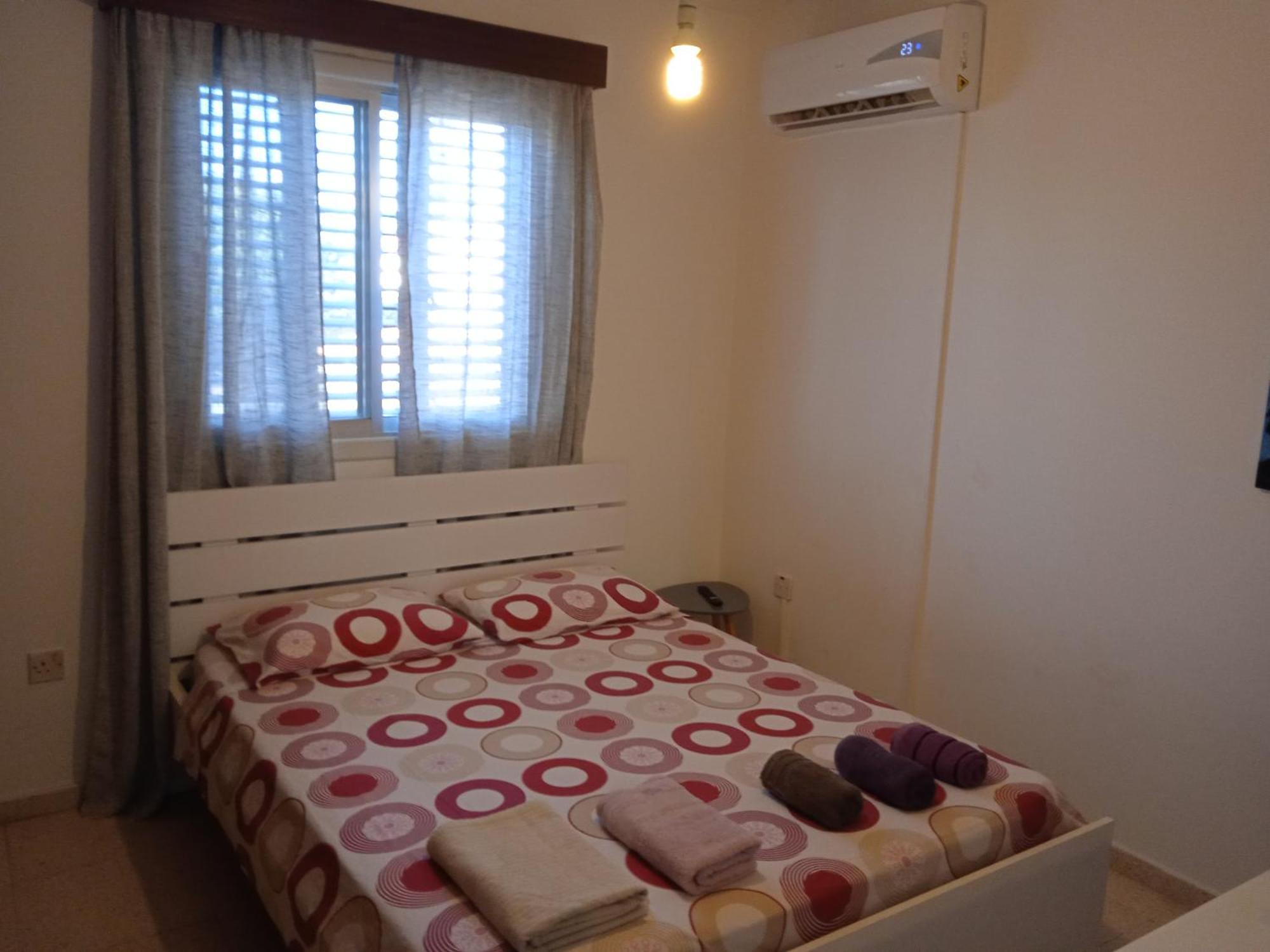 Larnaca, Pervolia 1 Bedroom Seaside Apartment Dış mekan fotoğraf